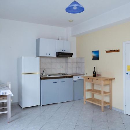 Natassa Apartments Αγία Ευφημία Εξωτερικό φωτογραφία