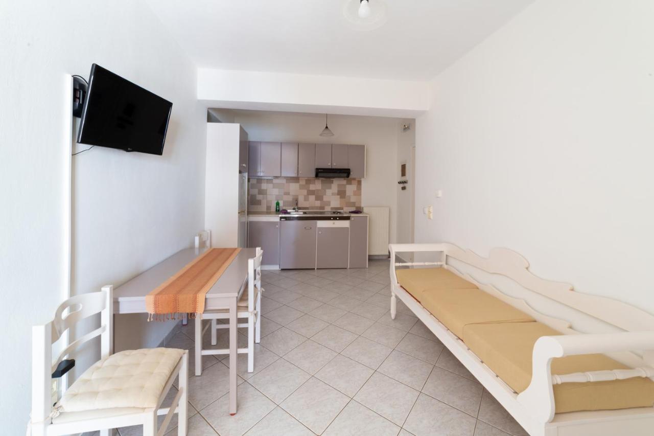 Natassa Apartments Αγία Ευφημία Εξωτερικό φωτογραφία