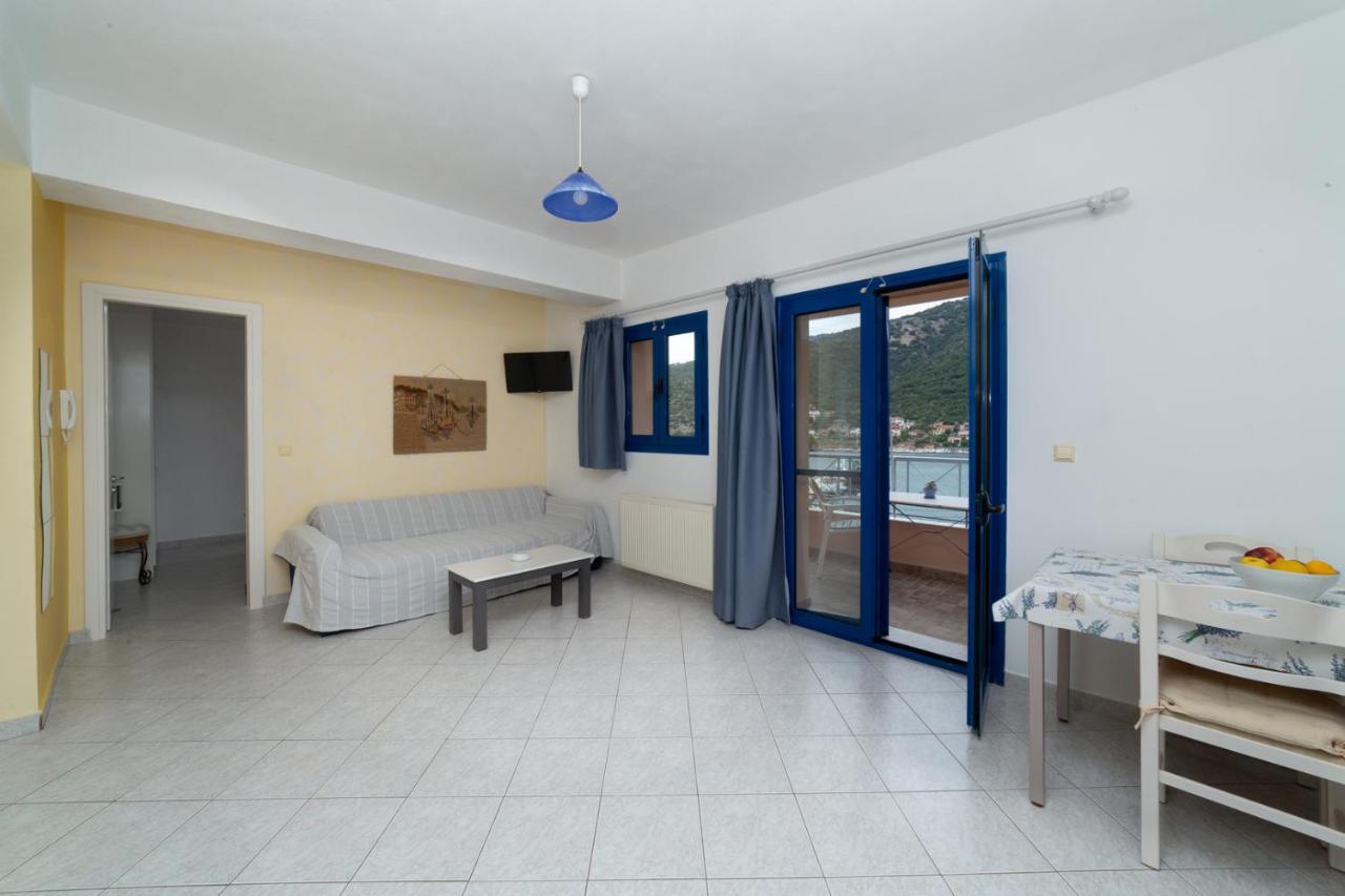 Natassa Apartments Αγία Ευφημία Εξωτερικό φωτογραφία