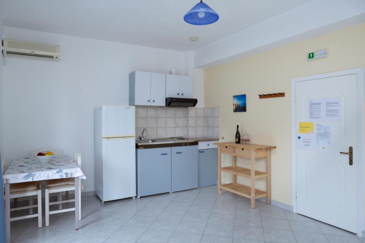 Natassa Apartments Αγία Ευφημία Εξωτερικό φωτογραφία