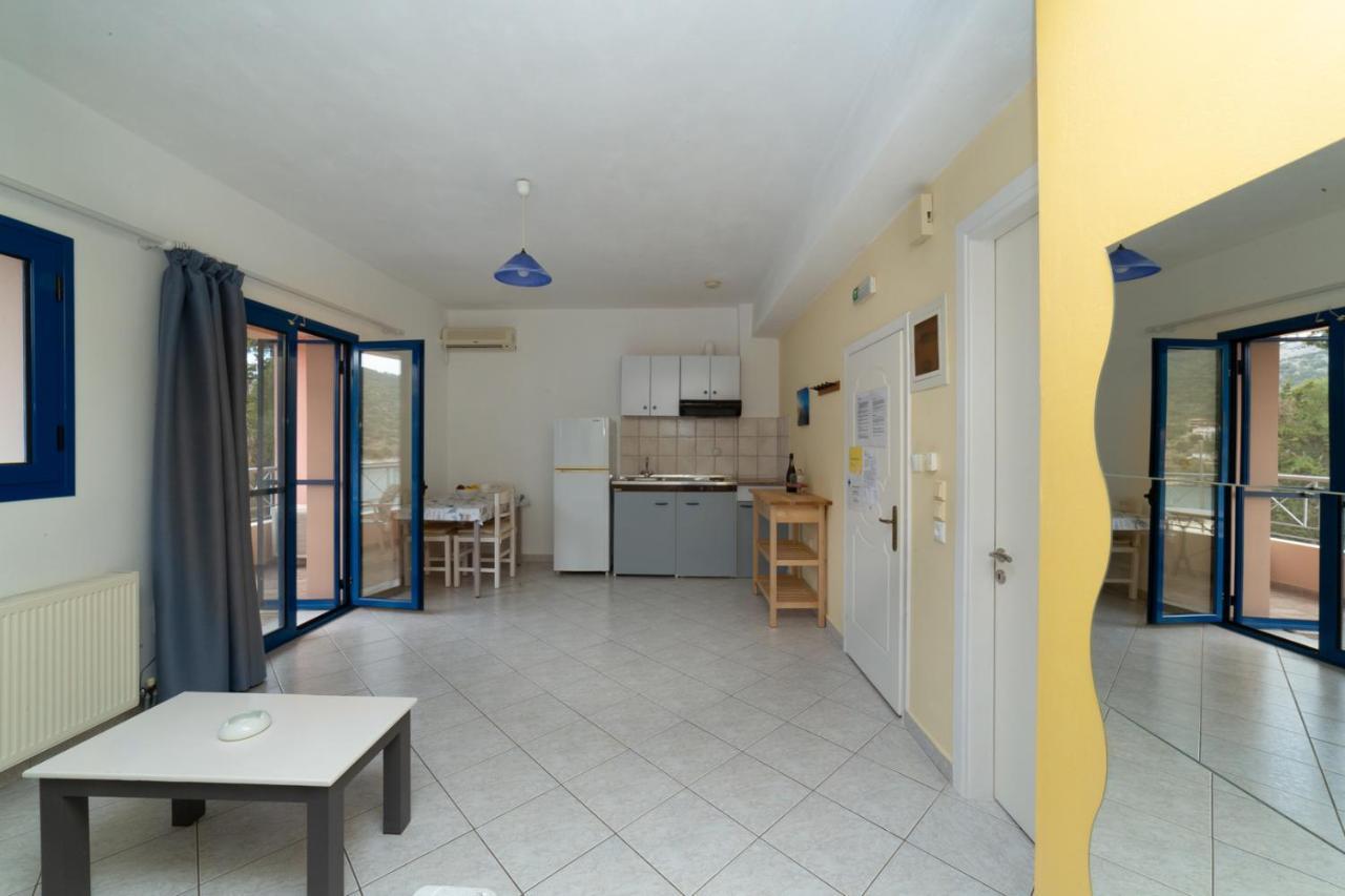 Natassa Apartments Αγία Ευφημία Εξωτερικό φωτογραφία