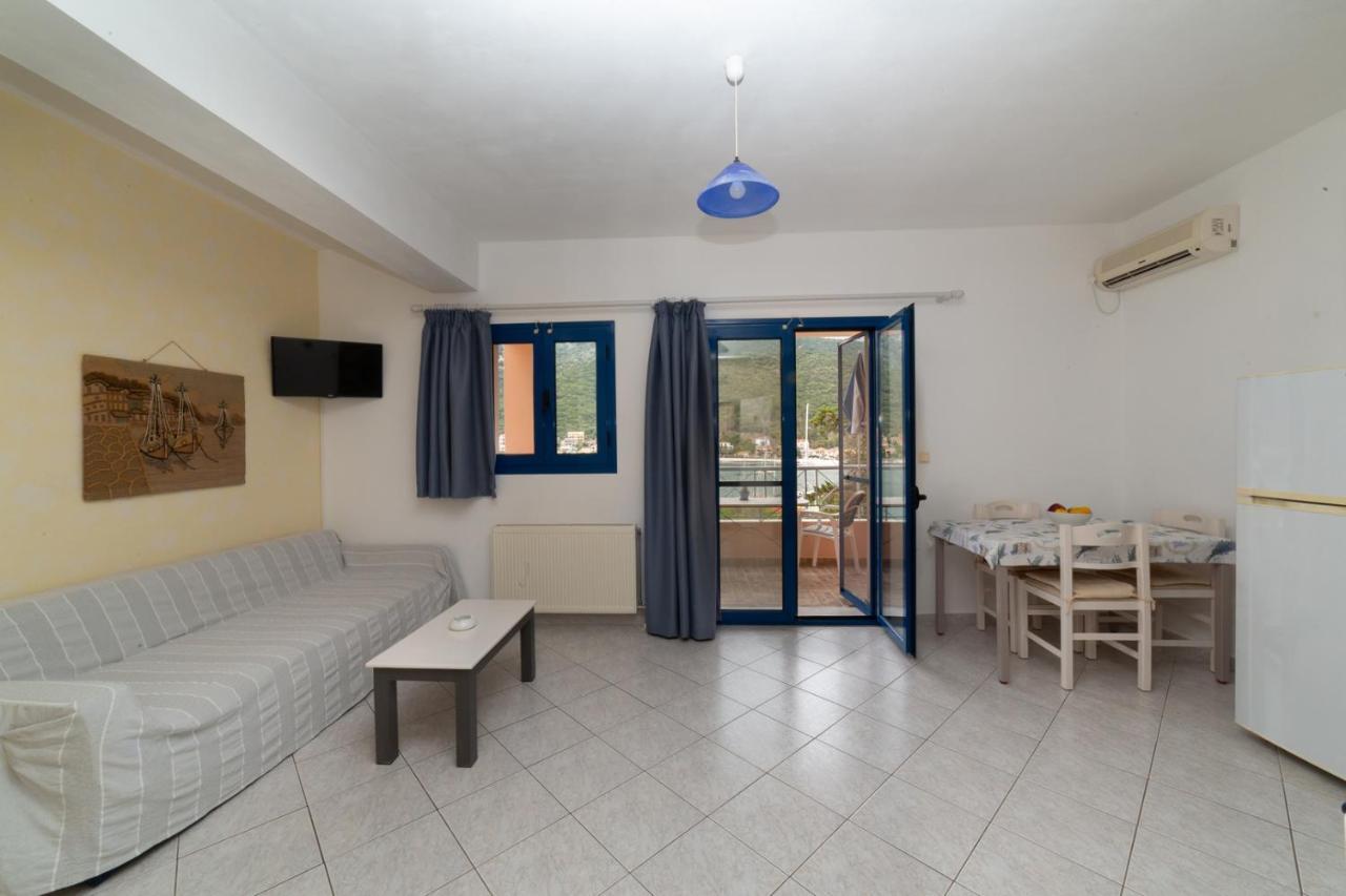 Natassa Apartments Αγία Ευφημία Εξωτερικό φωτογραφία
